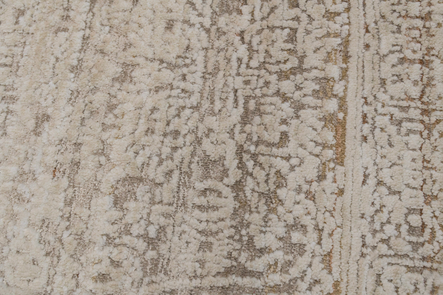 Aimon 16656-980 Light Grey/Beige Area Rug