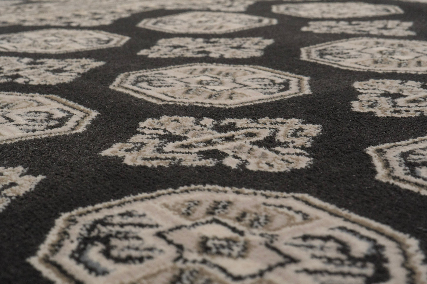 Ancient Garden 57102-3636 Charcoal/Silver Area Rug