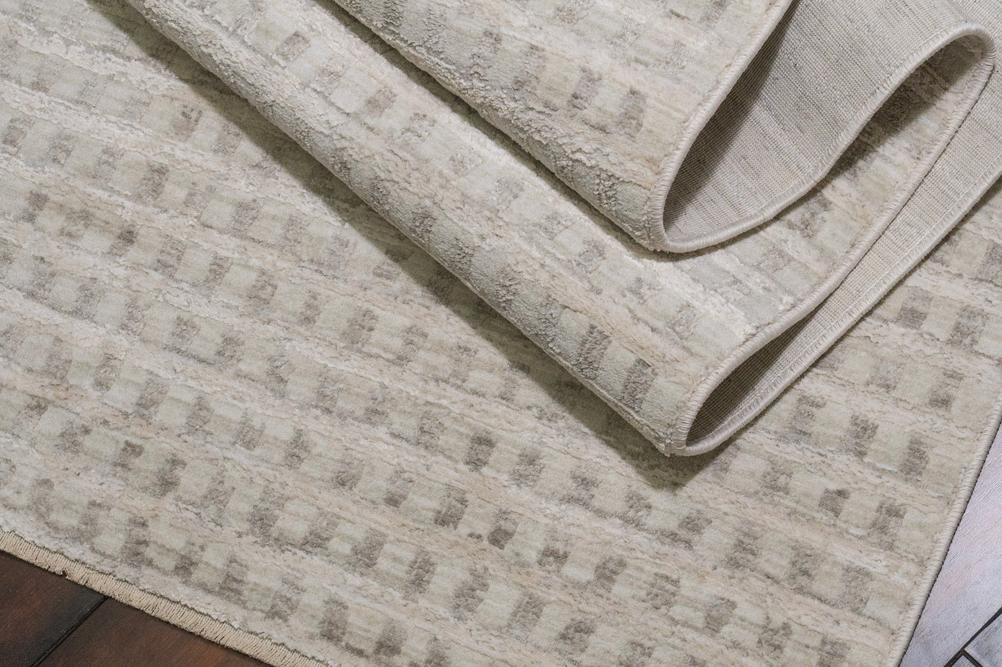 Artemis 17543-190 Ivory/Grey Area Rug