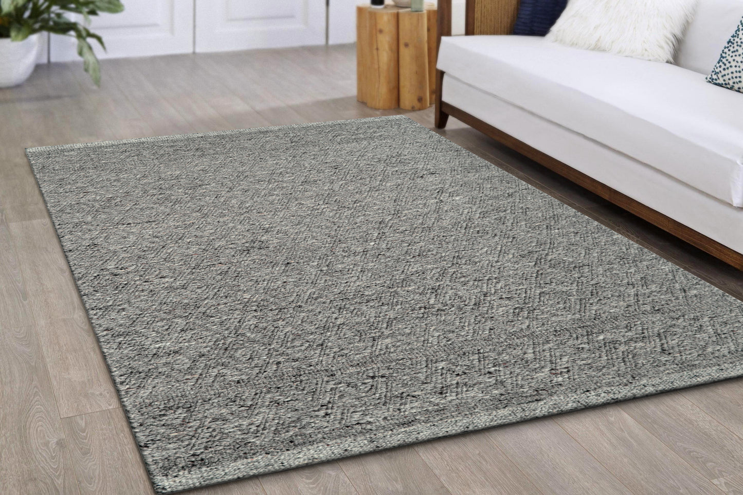 Bombay 9581-800 Taupe Area Rug