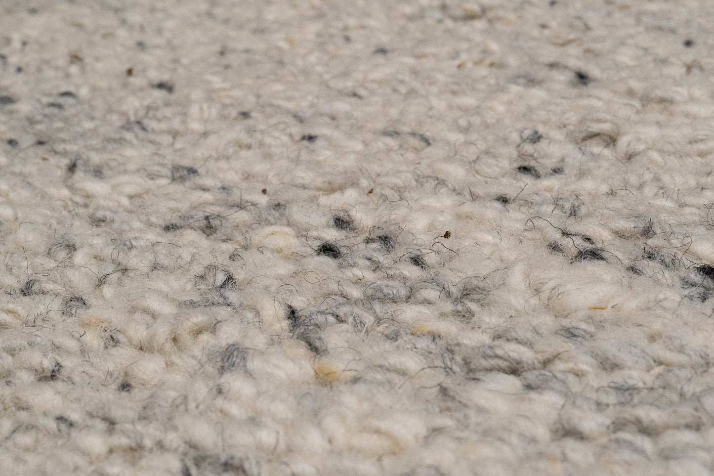 Bombay 9584-190 Silver Area Rug
