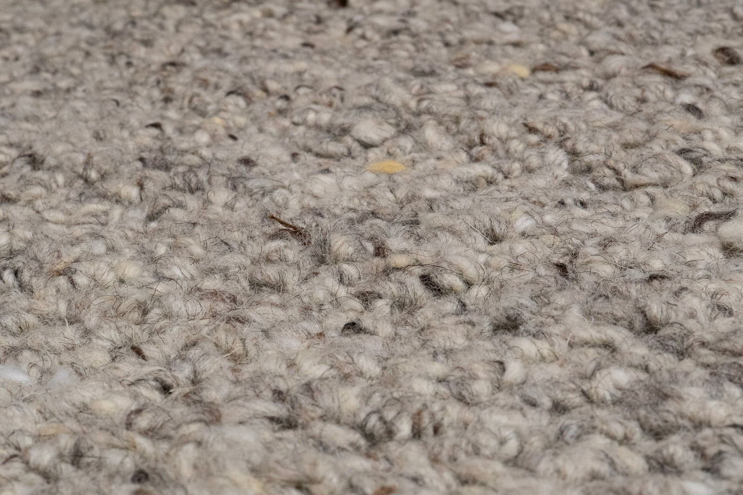 Bombay 9584-800 Taupe Area Rug