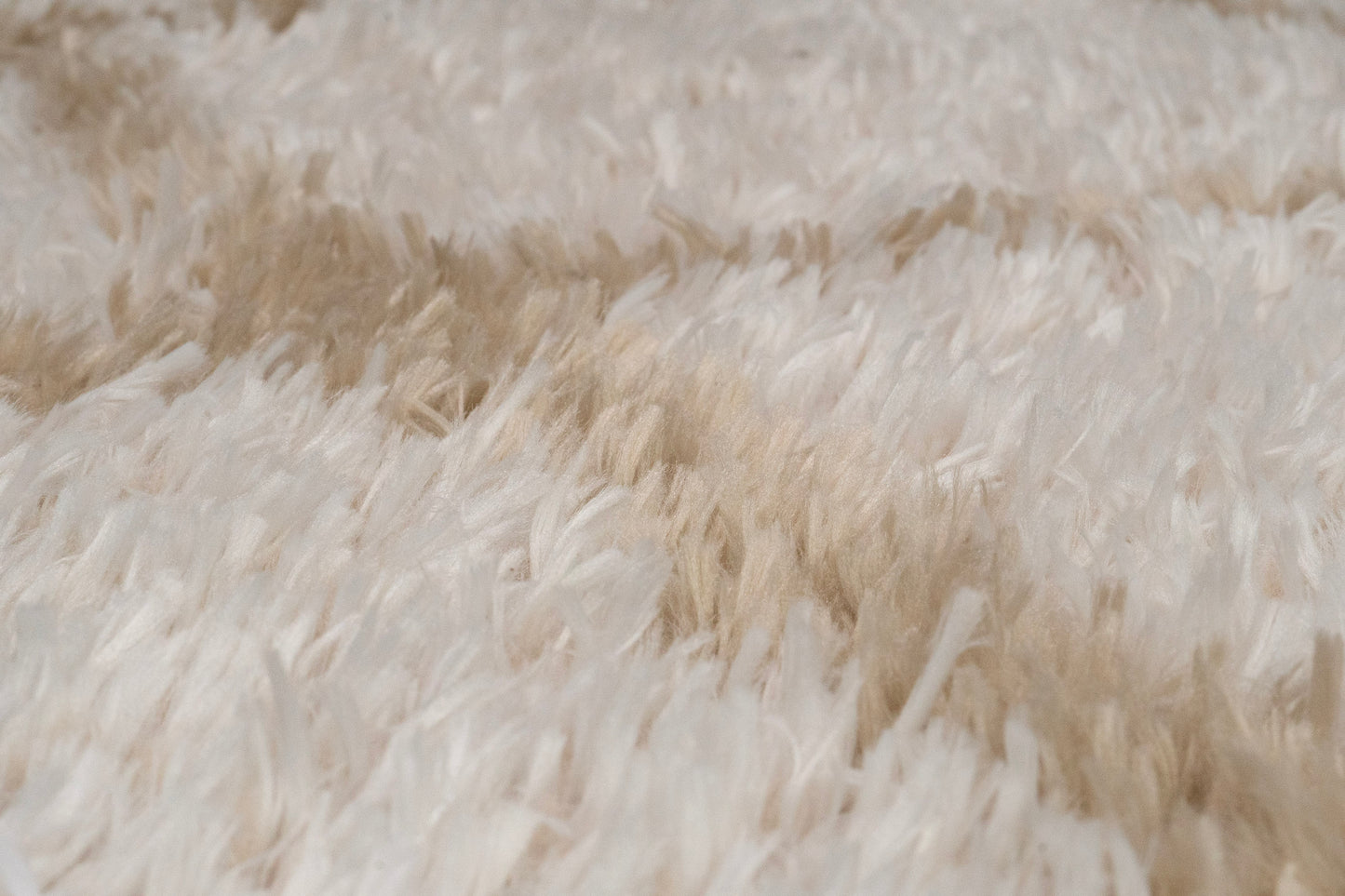 Callie 4972-108 Ivory/Beige Area Rug