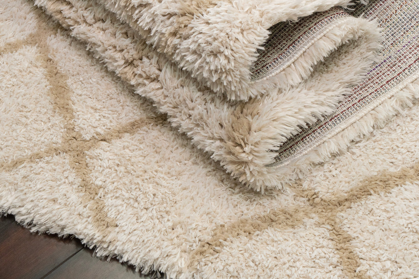 Callie 4972-108 Ivory/Beige Area Rug