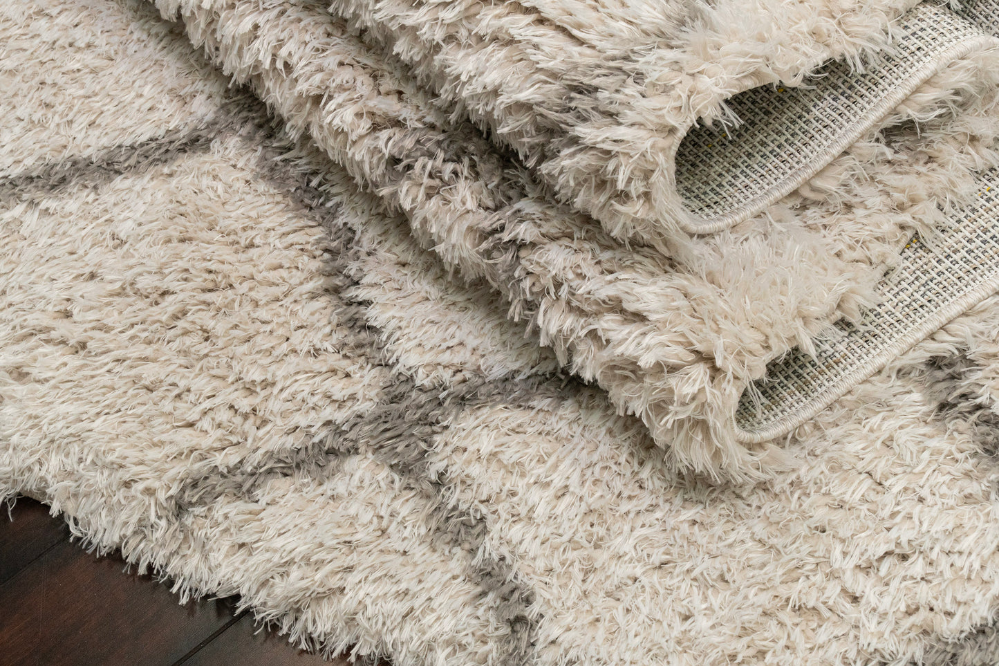 Callie 4972-109 Ivory/Grey Area Rug