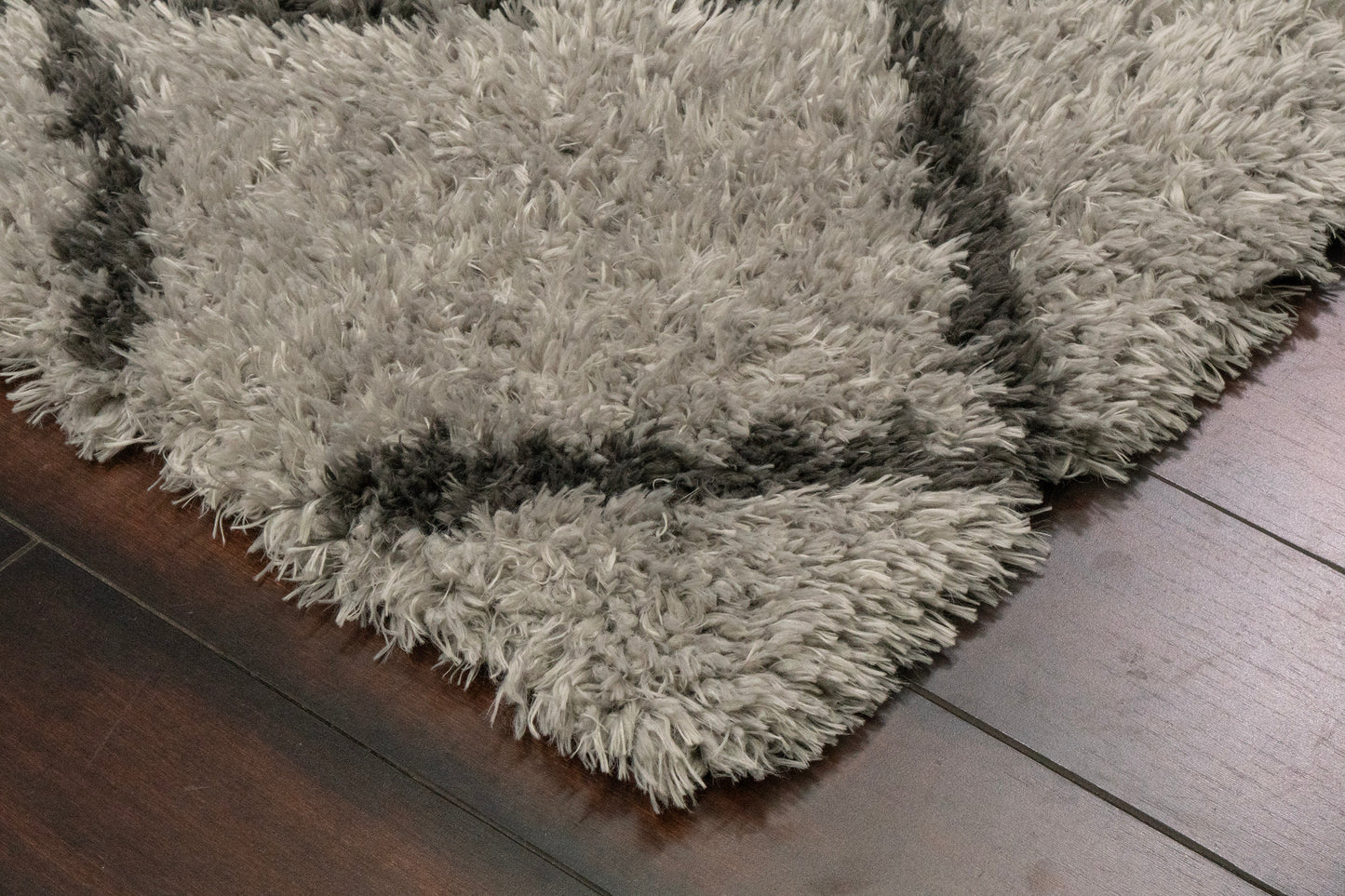 Callie 4972-909 Grey/Dark Grey Area Rug