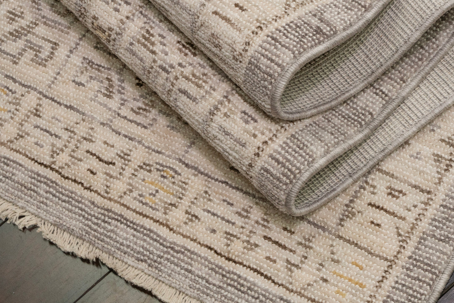 Calypso 13506-190 Ivory / Grey Area Rug