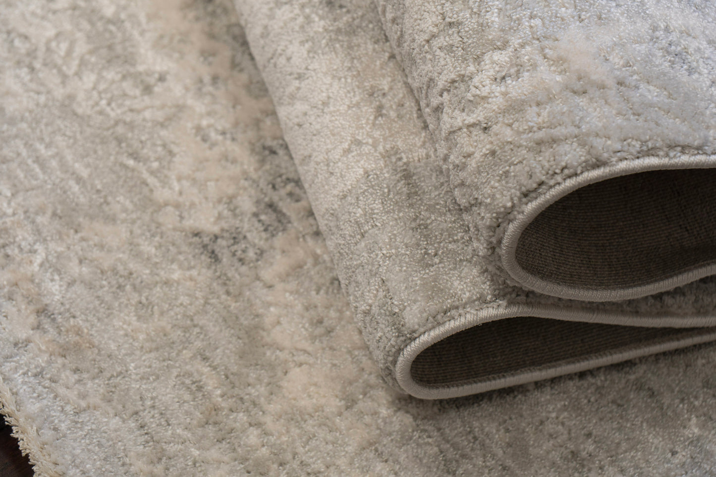 Canyon 15477-910 Grey/Cream Area Rug