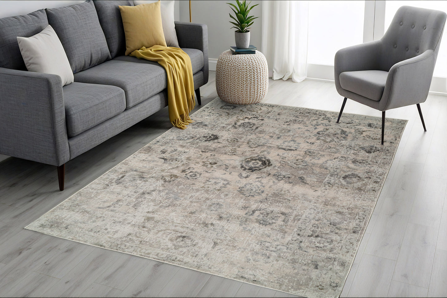 Castilla 3530-190 Ivory/Grey Area Rug