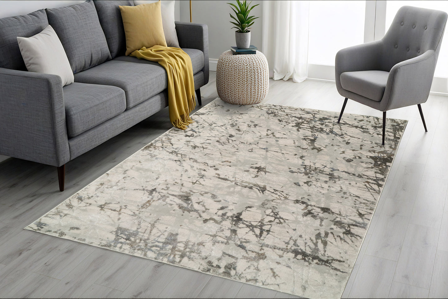 Castilla 3554-190 Ivory/Grey Area Rug