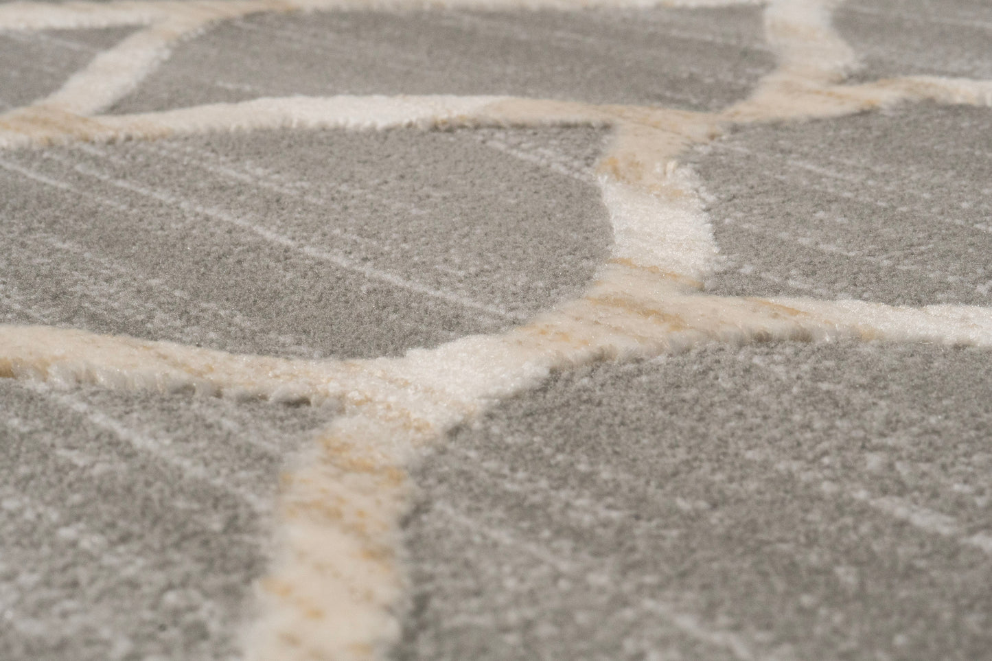 Cosmo 6833-980 Grey/Beige Area Rug