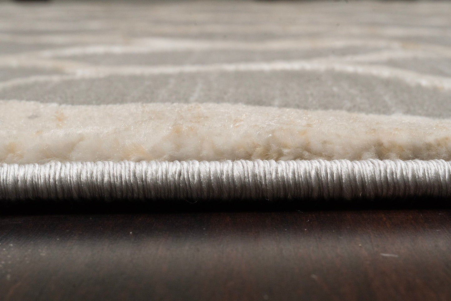 Cosmo 6833-980 Grey/Beige Area Rug