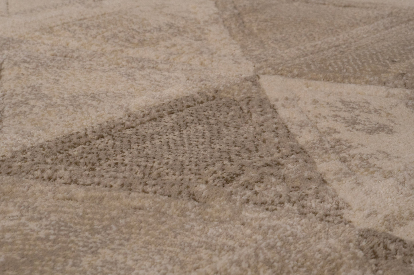Eclipse 63263-6575 Beige Area Rug