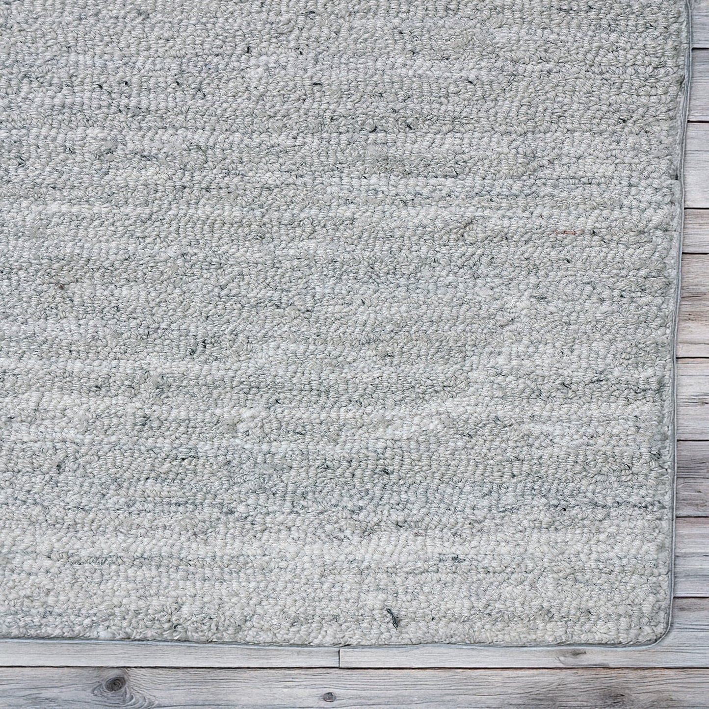Forever 7660-119 White/Silver Area Rug