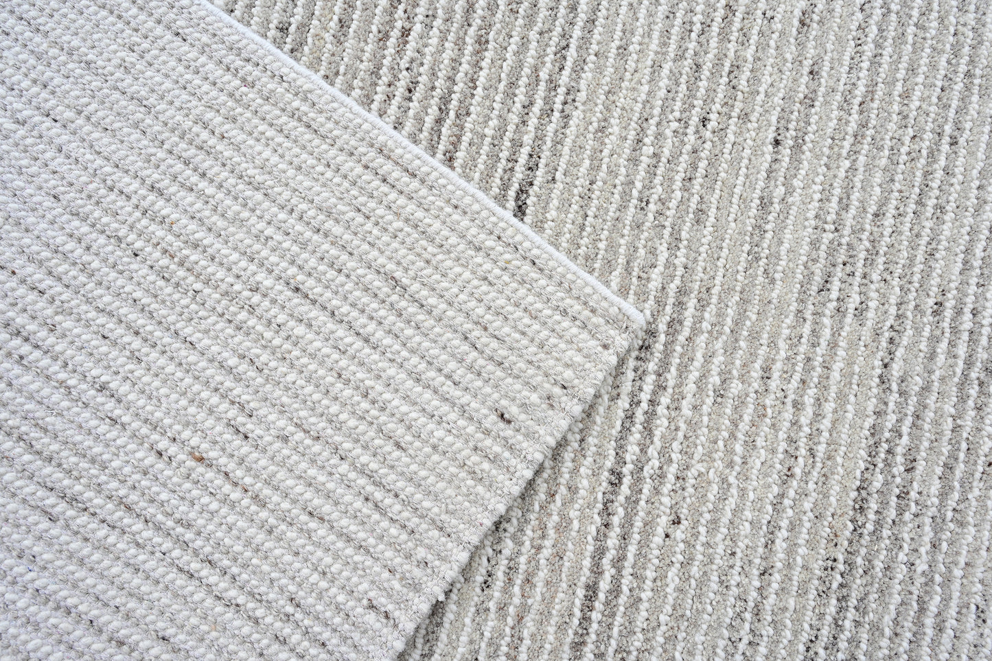Jax 18990-810 Beige/Ivory Area Rug