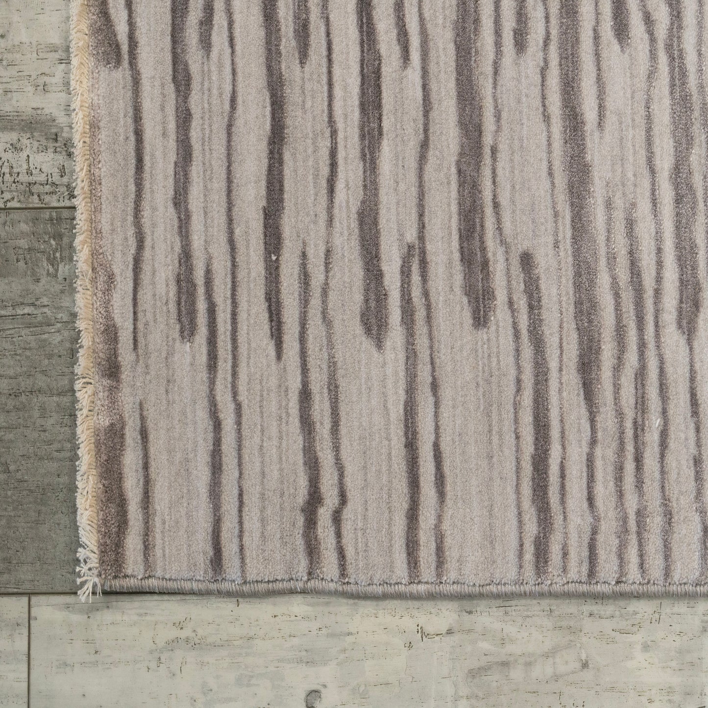 Mesa 9749-900 Silver Area Rug