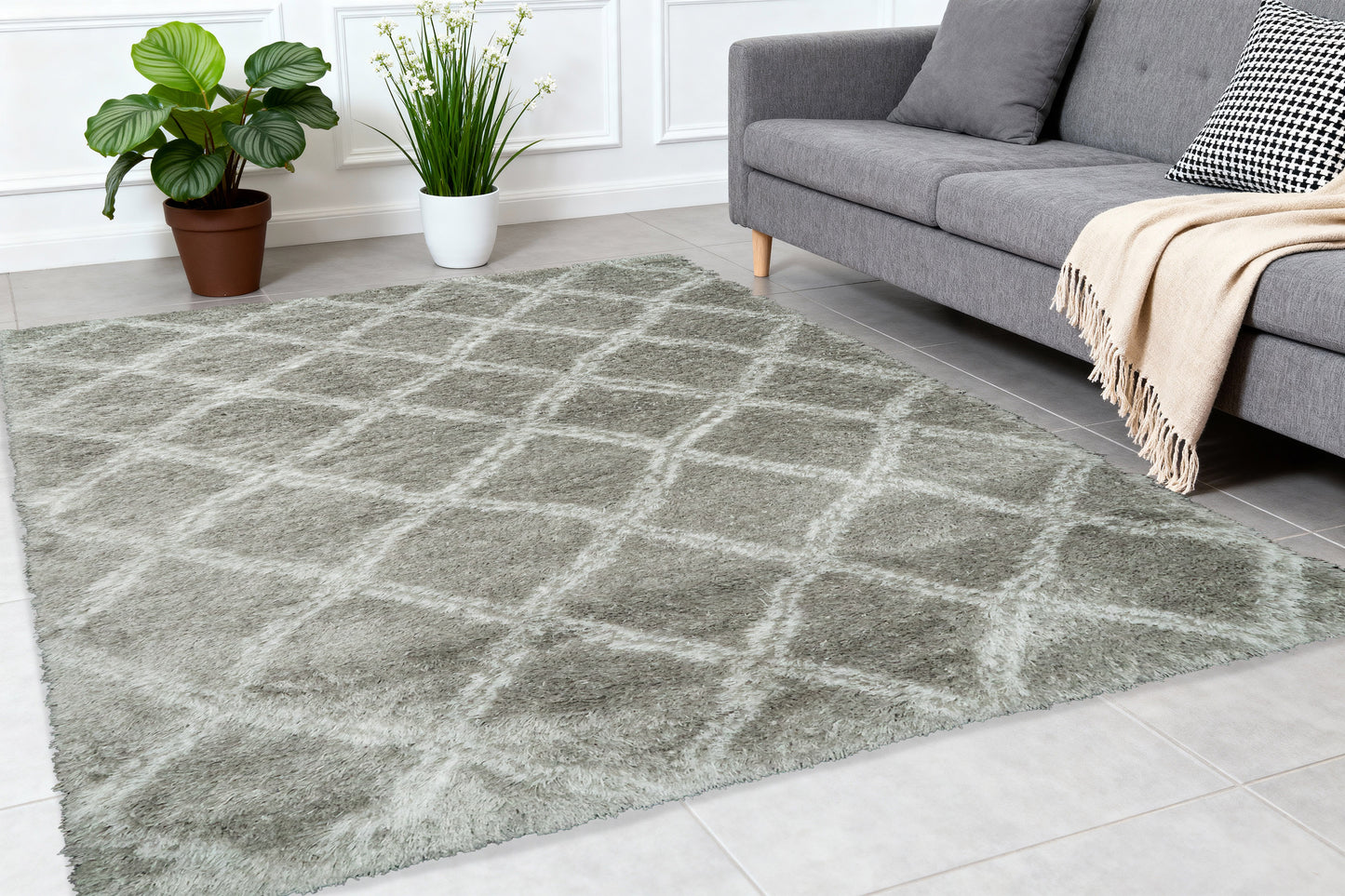 Nordic 7432-900 Silver/White Area Rug