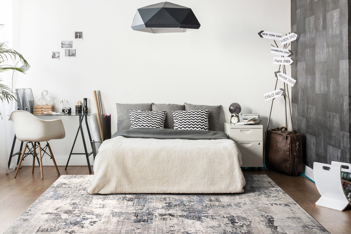 Norma 7282-150 Ivory/Blue Area Rug