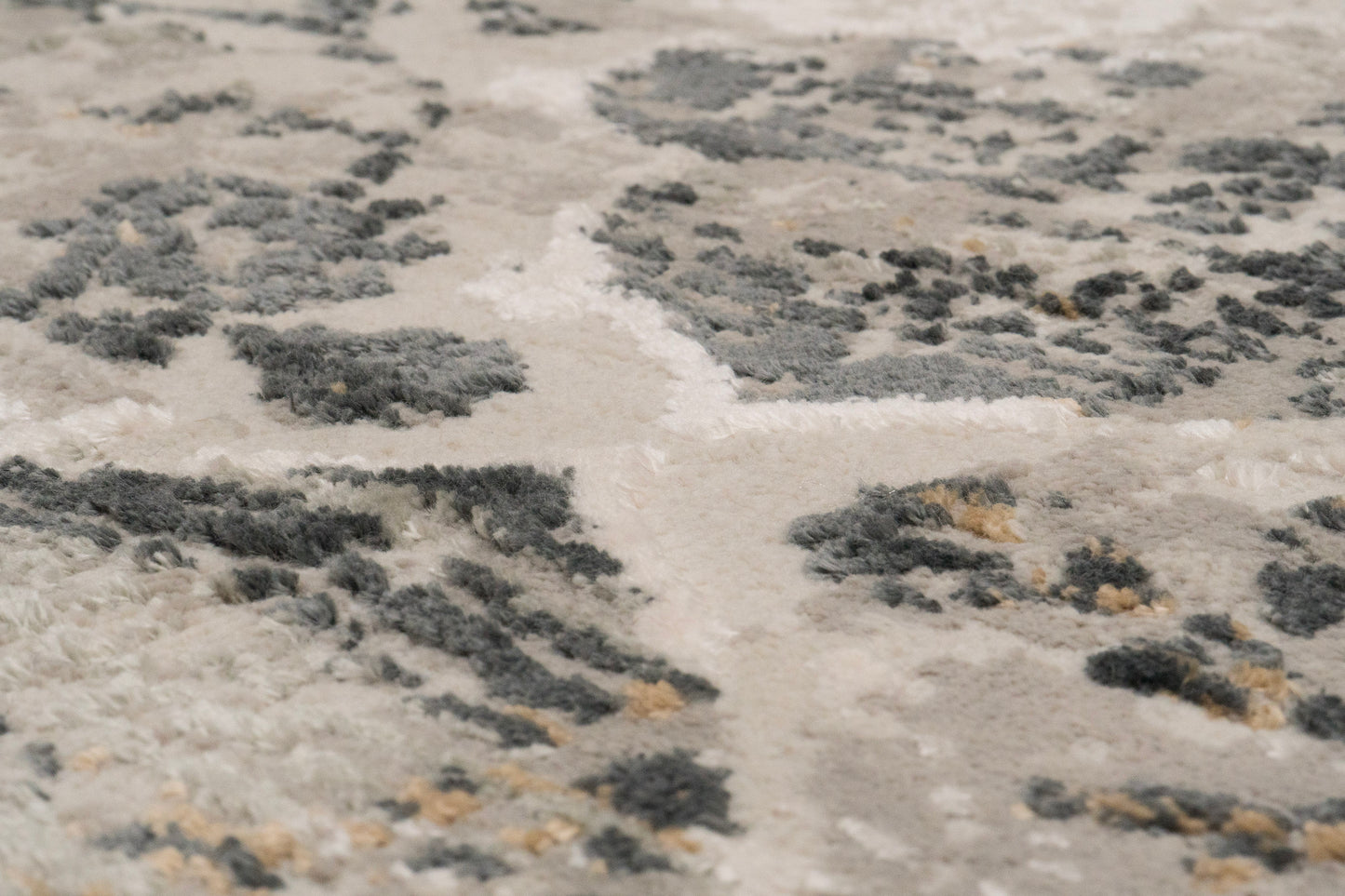 Quartz 27077-190 Ivory/Grey Area Rug