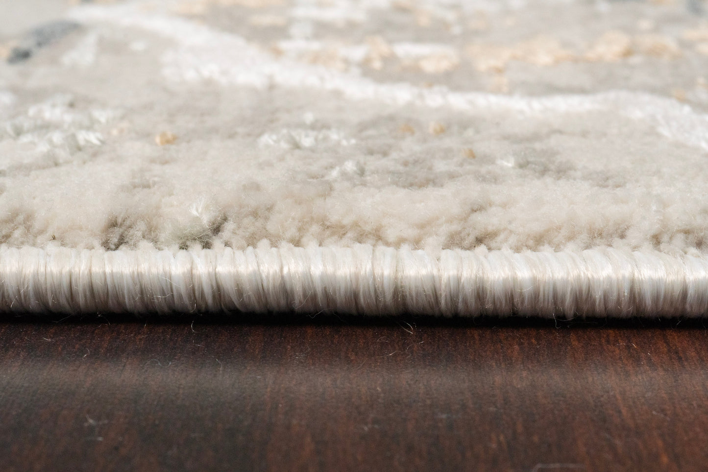 Quartz 27077-190 Ivory/Grey Area Rug