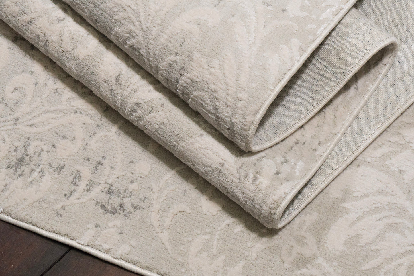 Quartz 27020-110 Ivory/Beige Area Rug