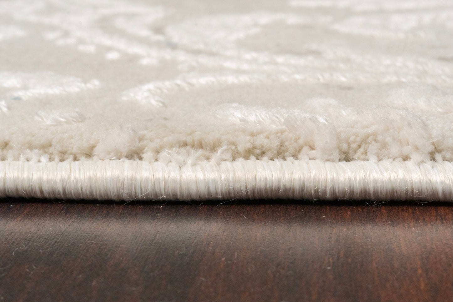 Quartz 27020-110 Ivory/Beige Area Rug