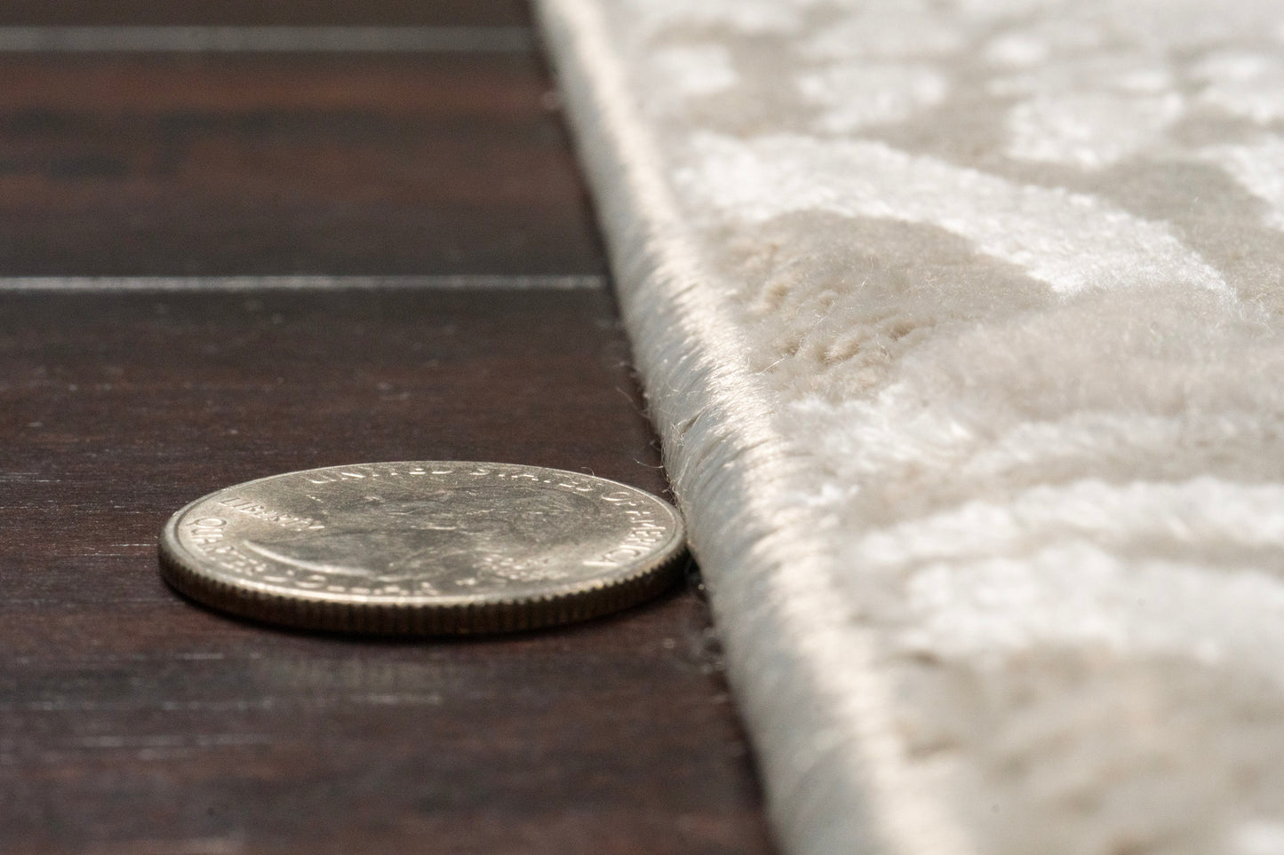 Quartz 27020-190 Light Grey Area Rug