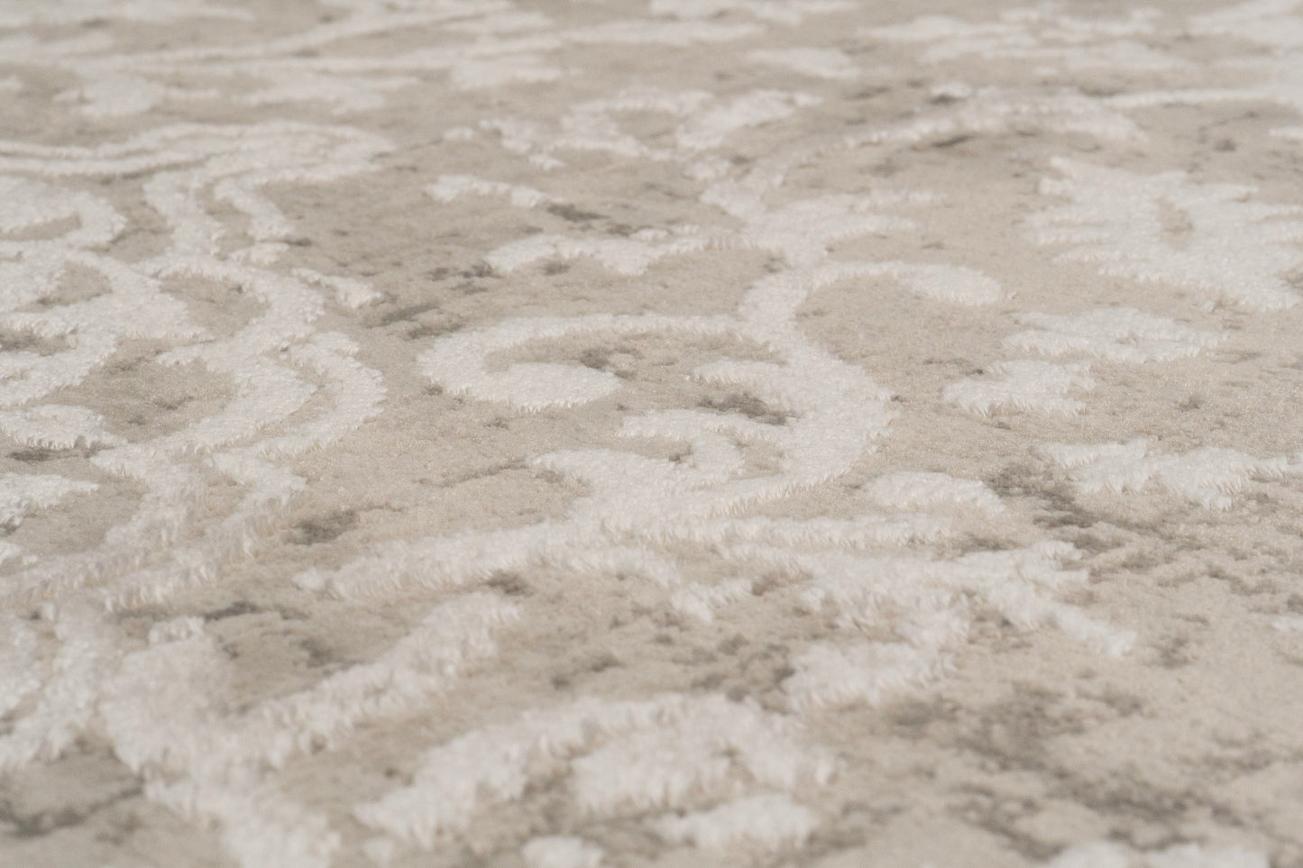 Quartz 27030-110 Ivory/Beige Area Rug