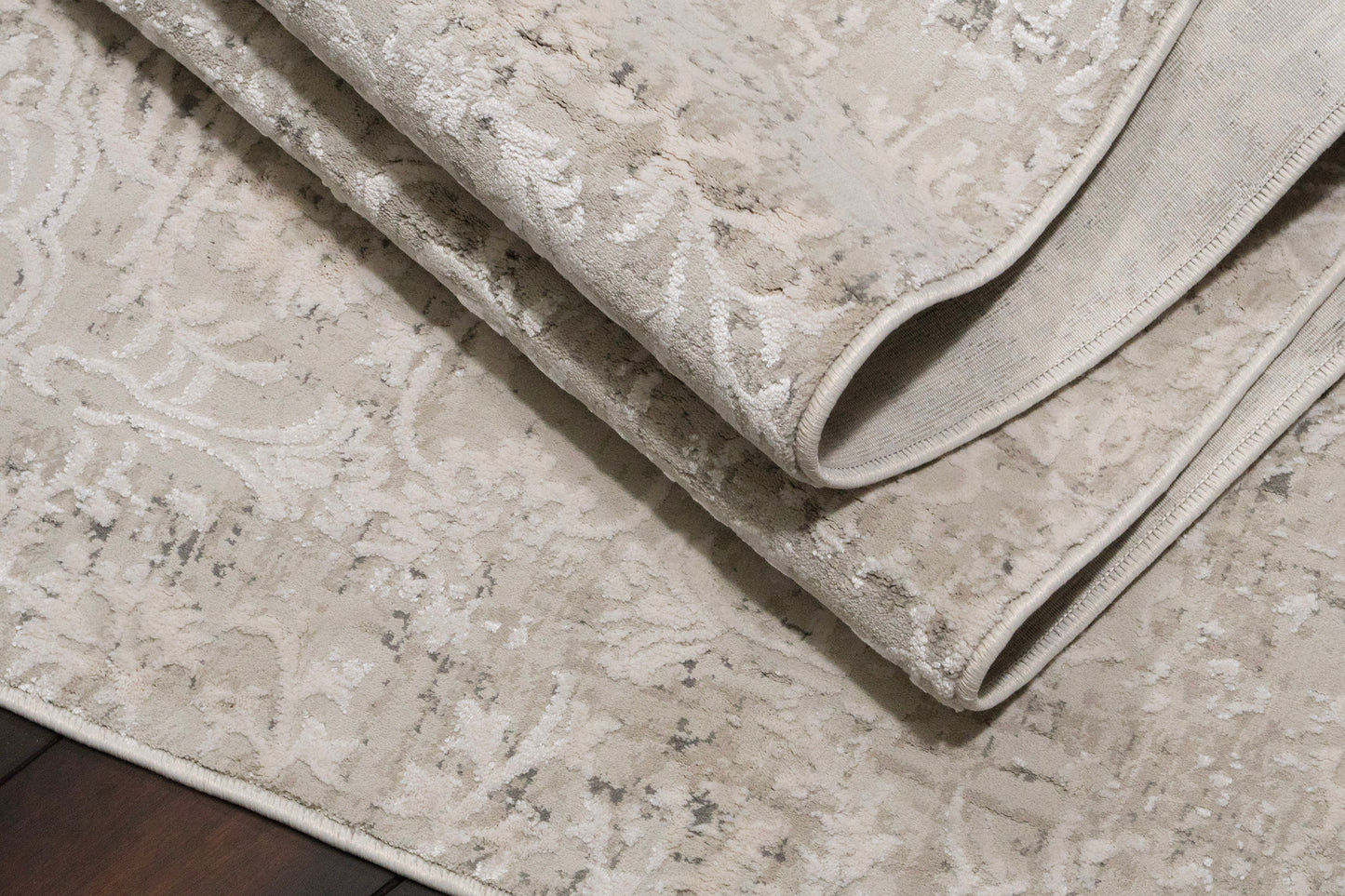 Quartz 27030-110 Ivory/Beige Area Rug
