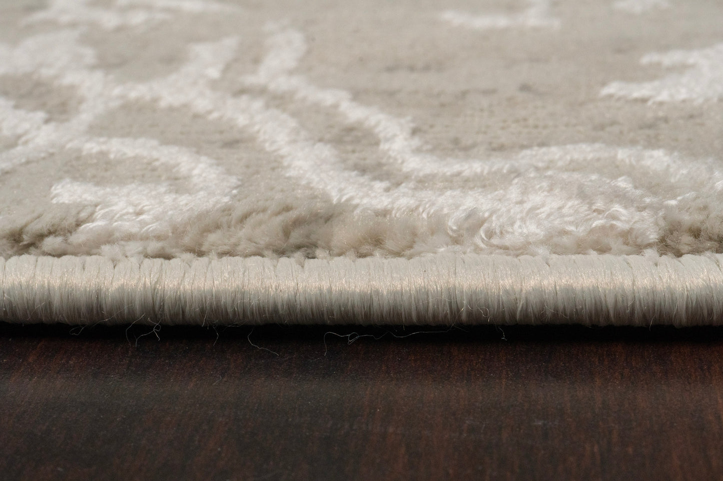 Quartz 27030-110 Ivory/Beige Area Rug