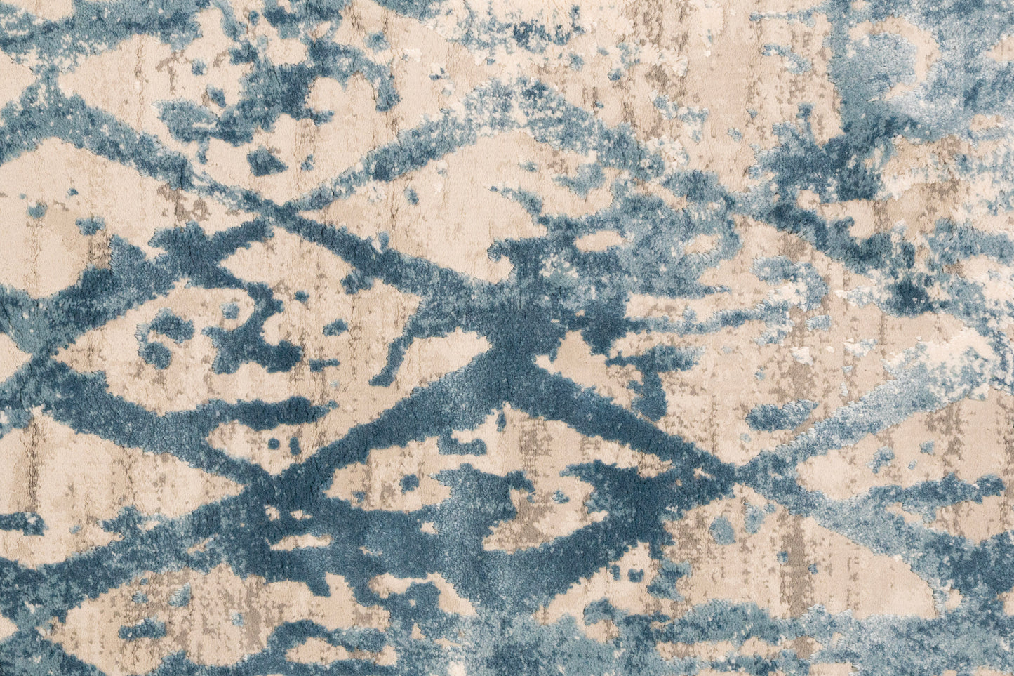 Quartz 27039-500 Ivory/Blue Area Rug