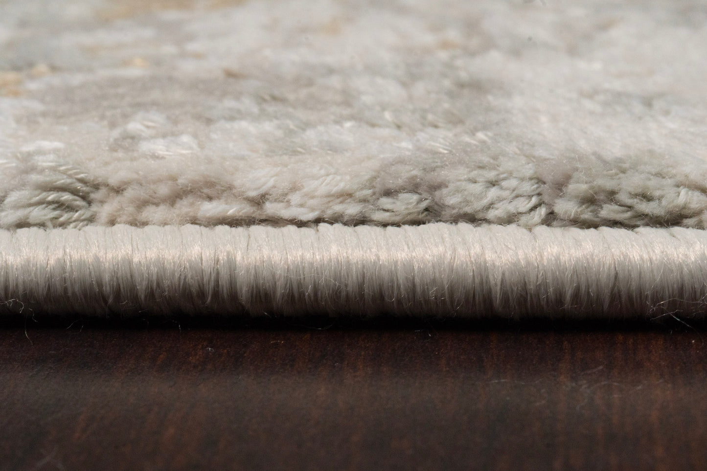 Quartz 27048-190 Ivory/Grey Area Rug