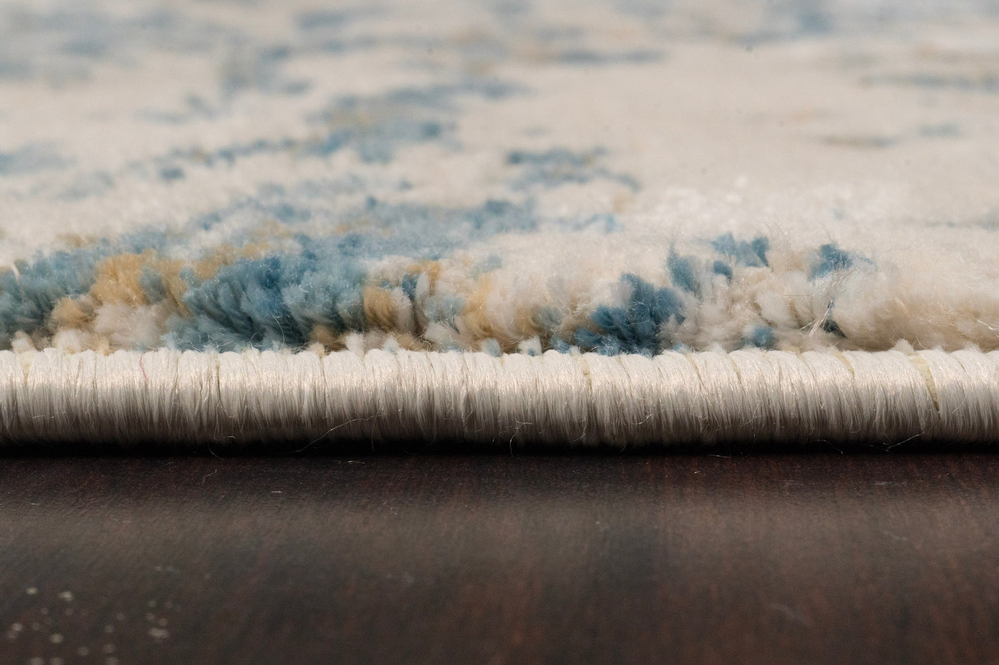 Quartz 27050-150 Ivory/Blue Area Rug