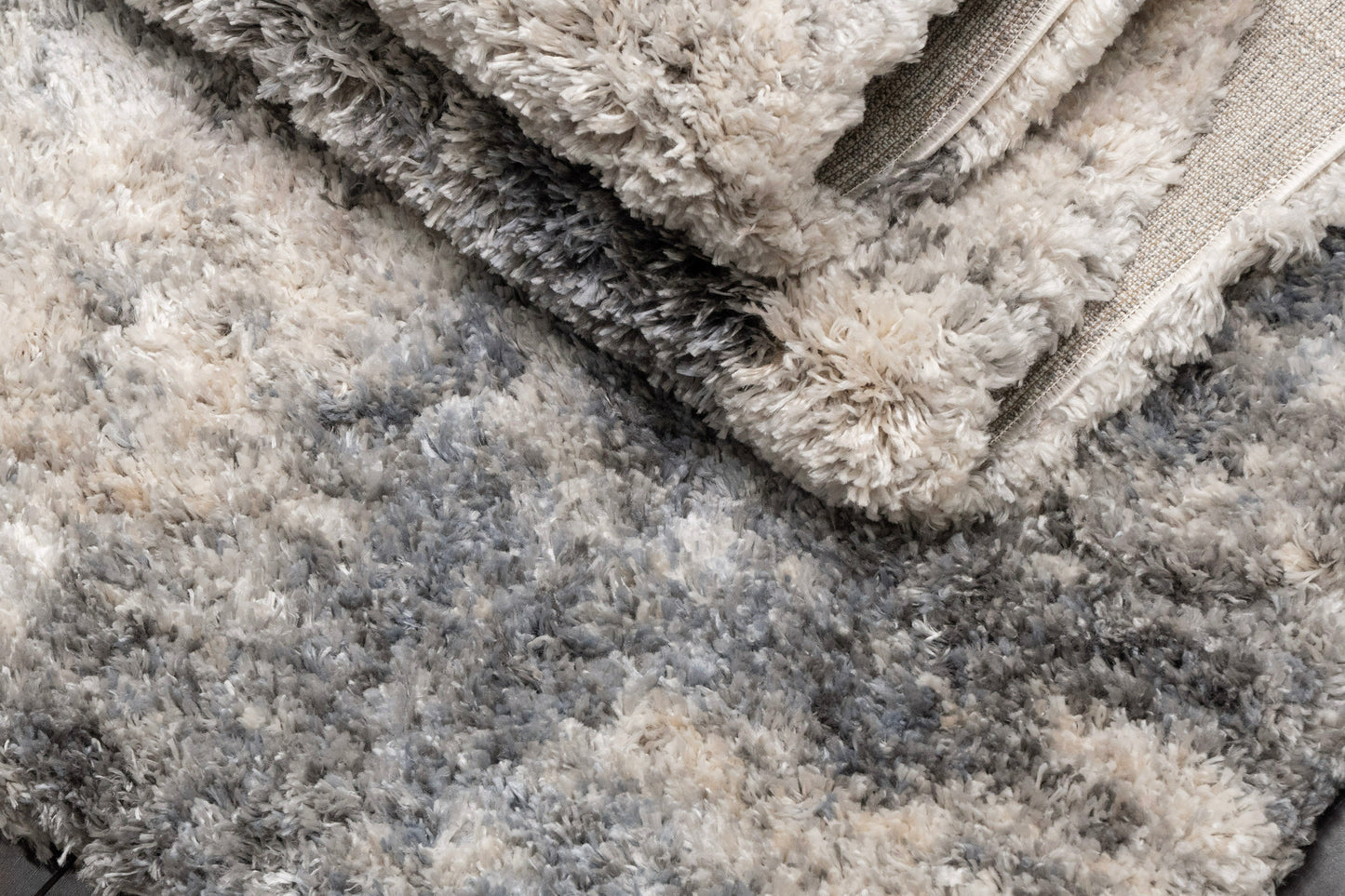 Reverie 3541-190 Cream/Grey Area Rug