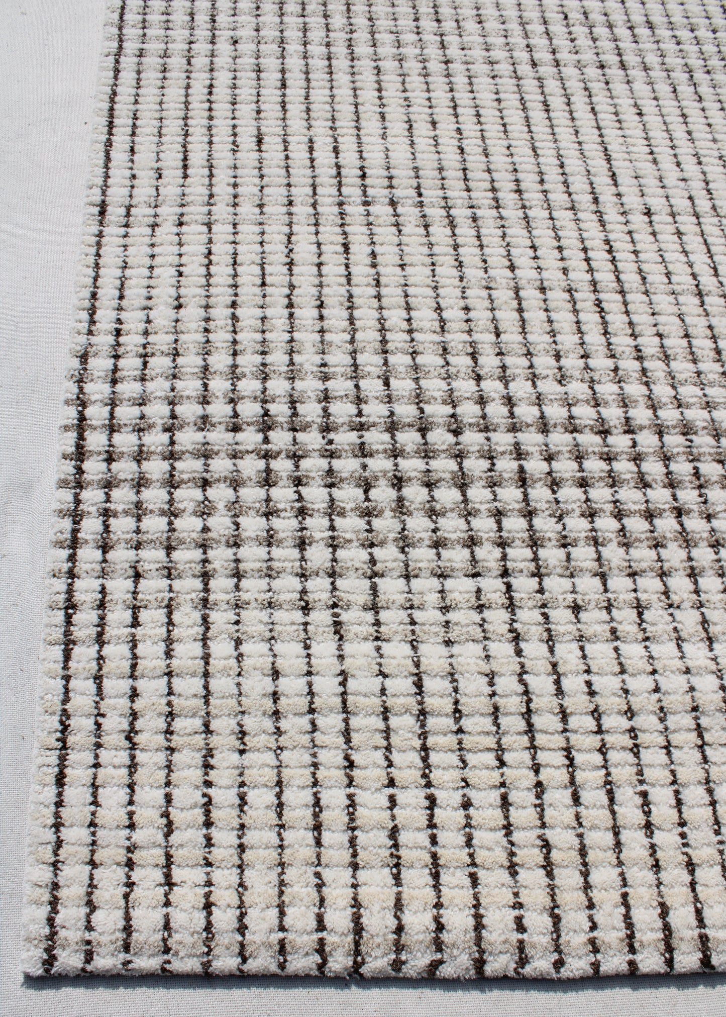 Trono 5481-180 Ivory/Natural Area Rug