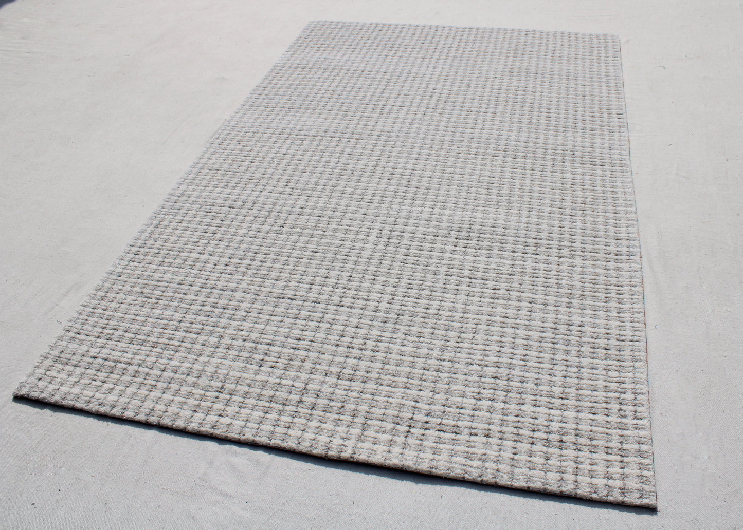 Trono 5481-191 Ivory/Silver Area Rug
