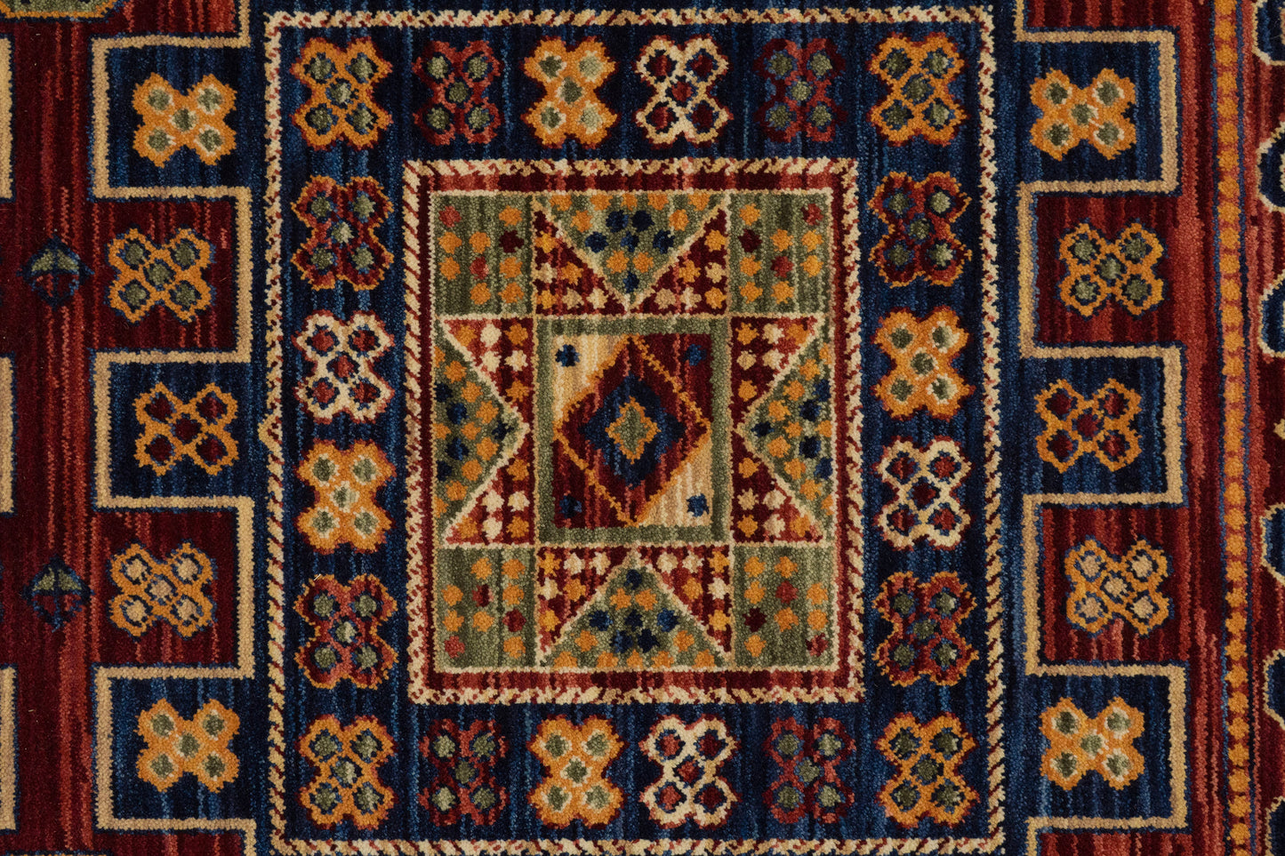 Wade 18604-399 Red/Multi Area Rug