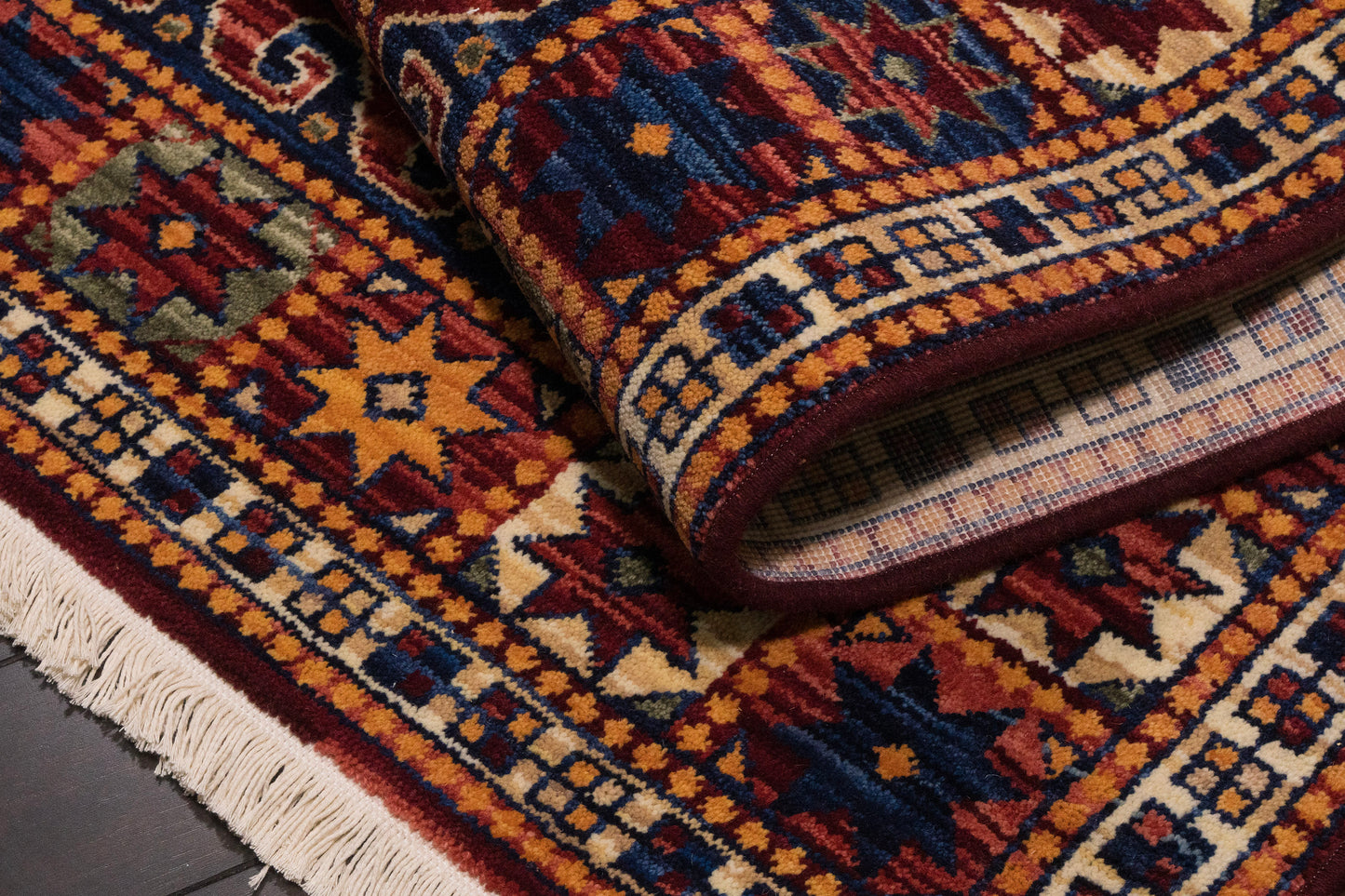 Wade 18604-399 Red/Multi Area Rug