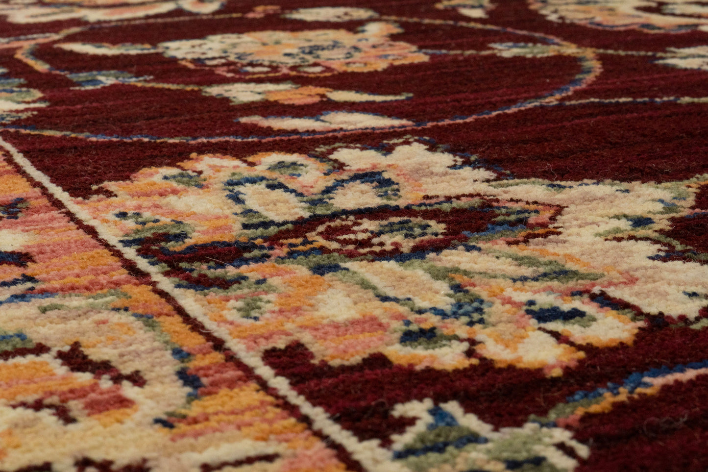 Wade 18608-399 Red/Multi Area Rug