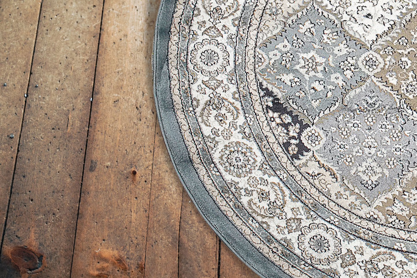 Yazd 8471-510 Blue/Ivory Area Rug