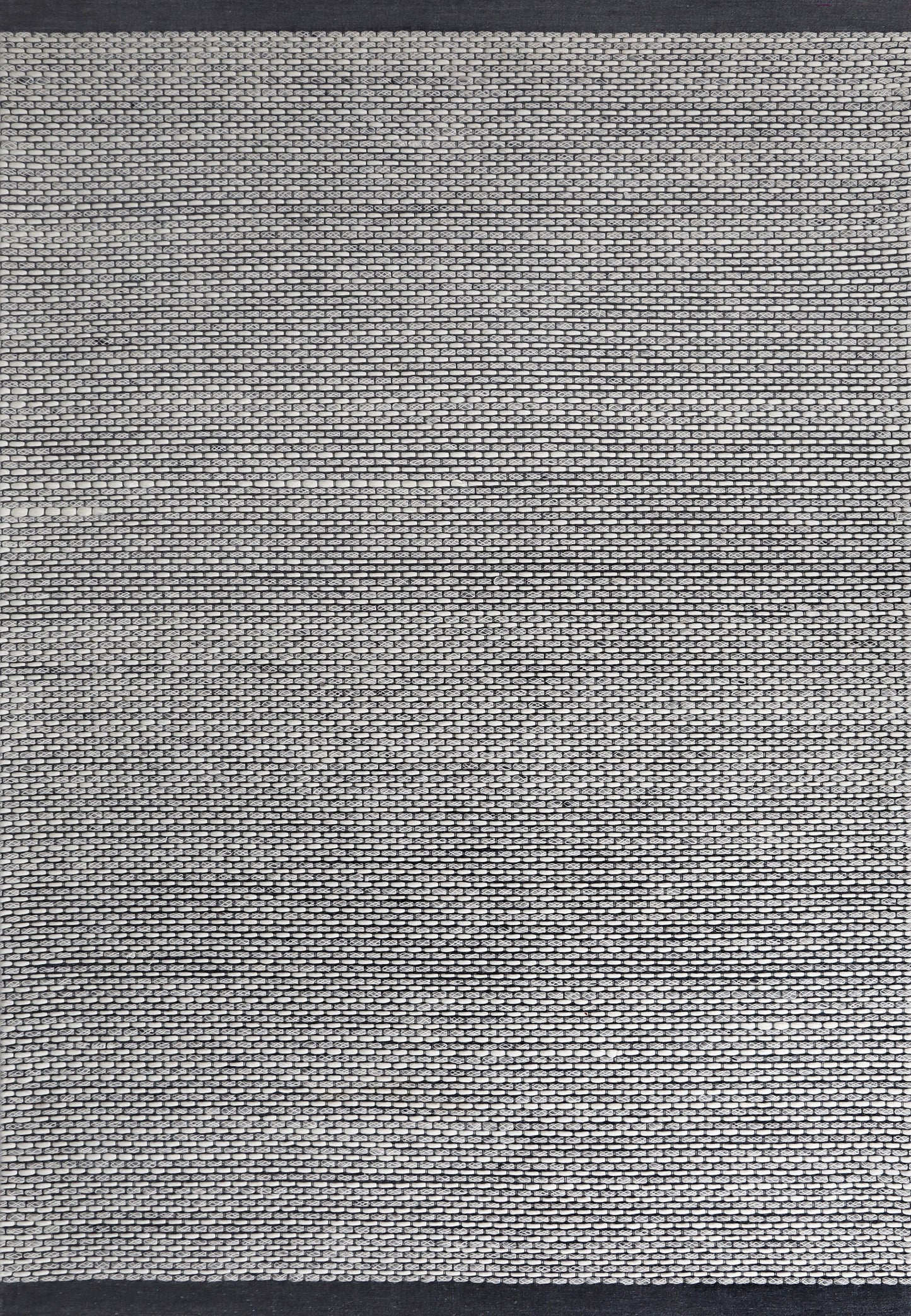 Vici 4622-190 Ivory/Black Area Rug