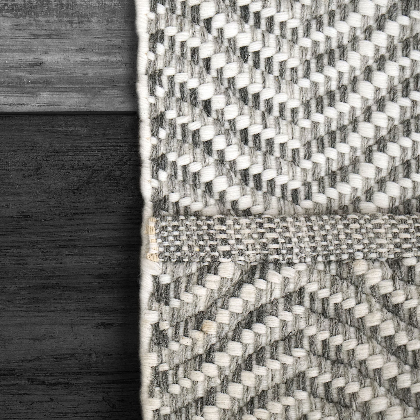 Allegra 2986-901 Grey/White Area Rug