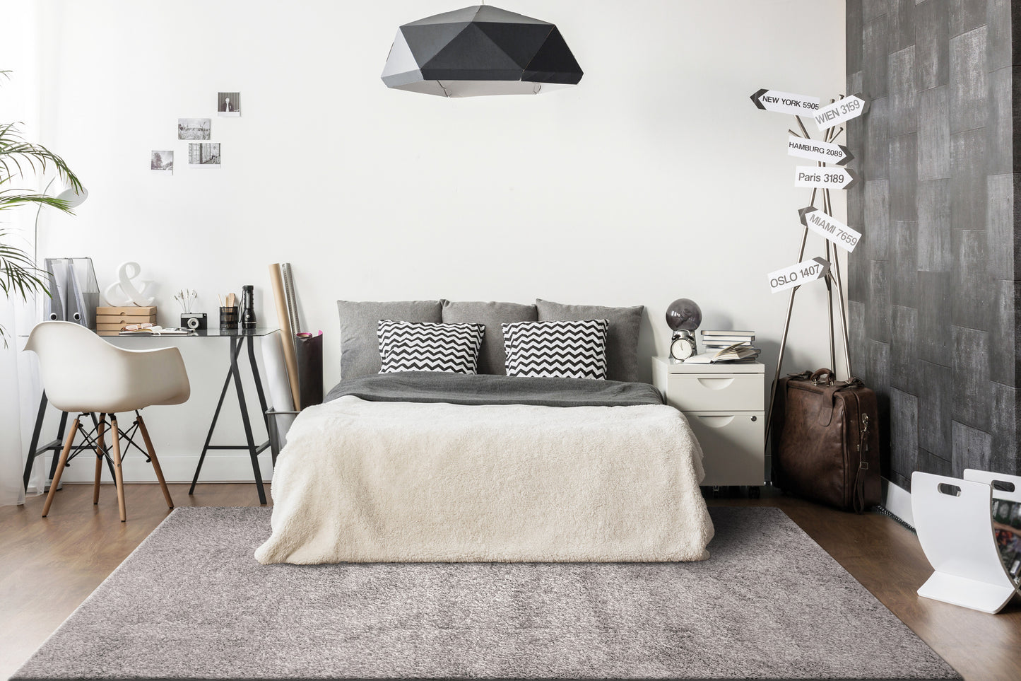Callie 4970-900 Grey Area Rug