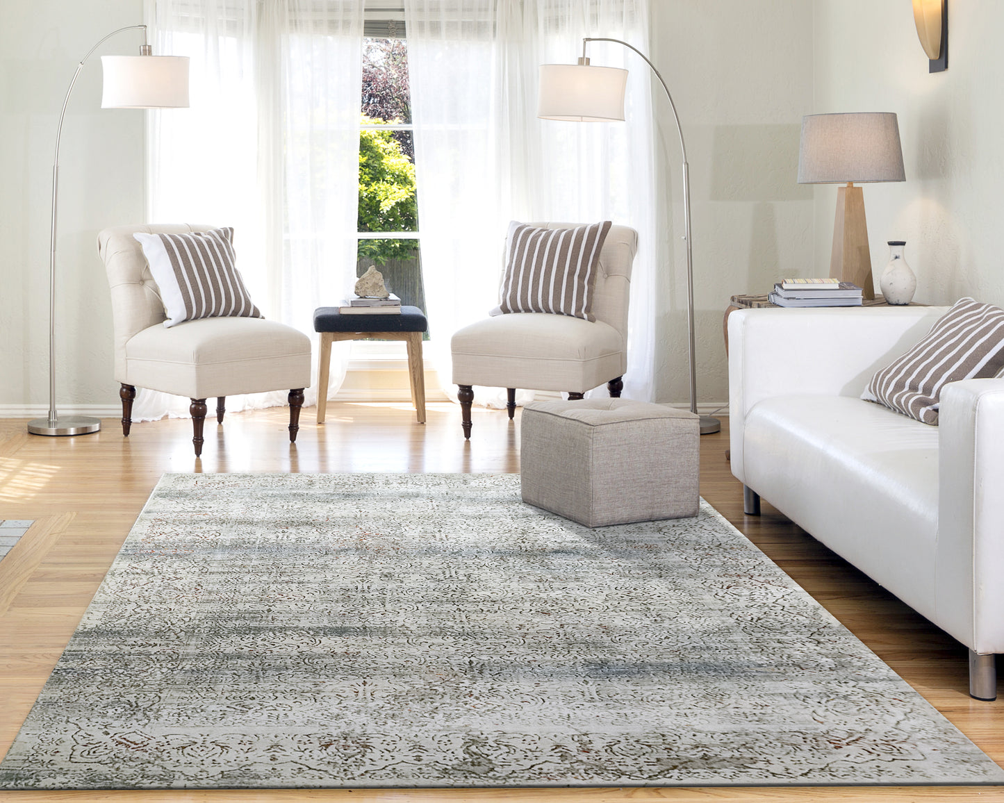 Capella 7974-999 Grey/Multi Area Rug