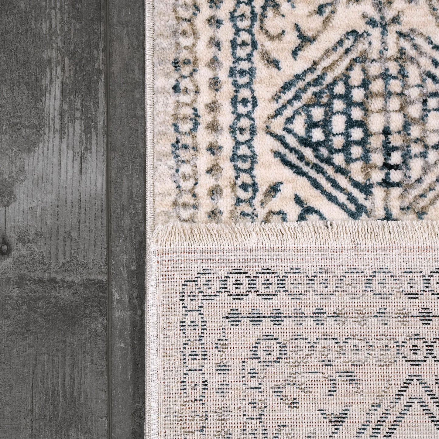 Carson 5226-109 Ivory/Black Area Rug