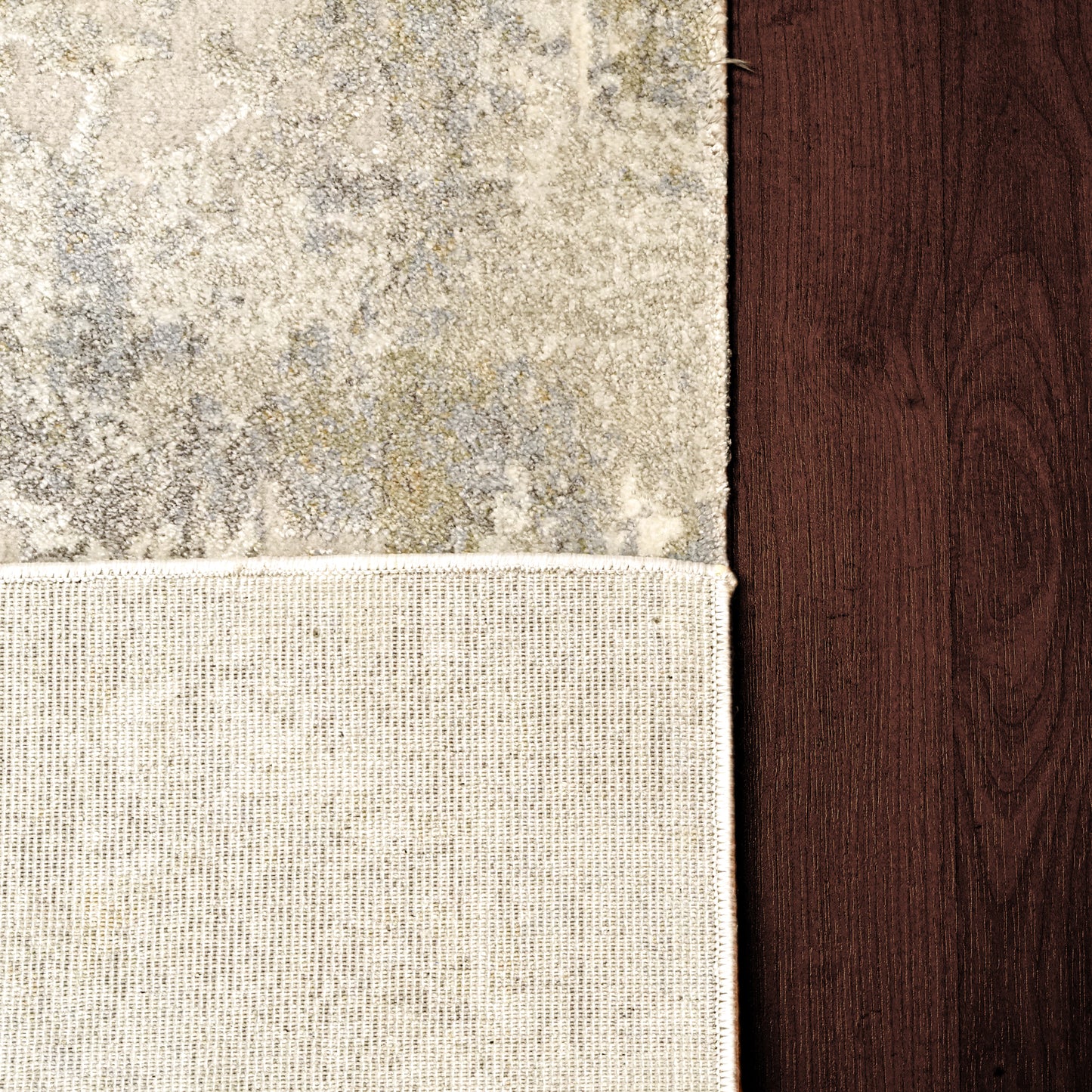 Castilla 3534-109 Cream/Silver Area Rug