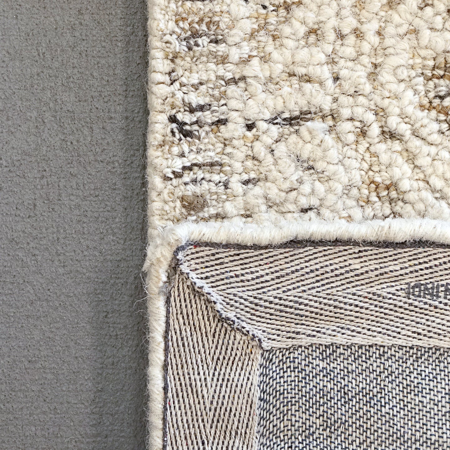 Darcy 1124-180 Ivory/Taupe Area Rug