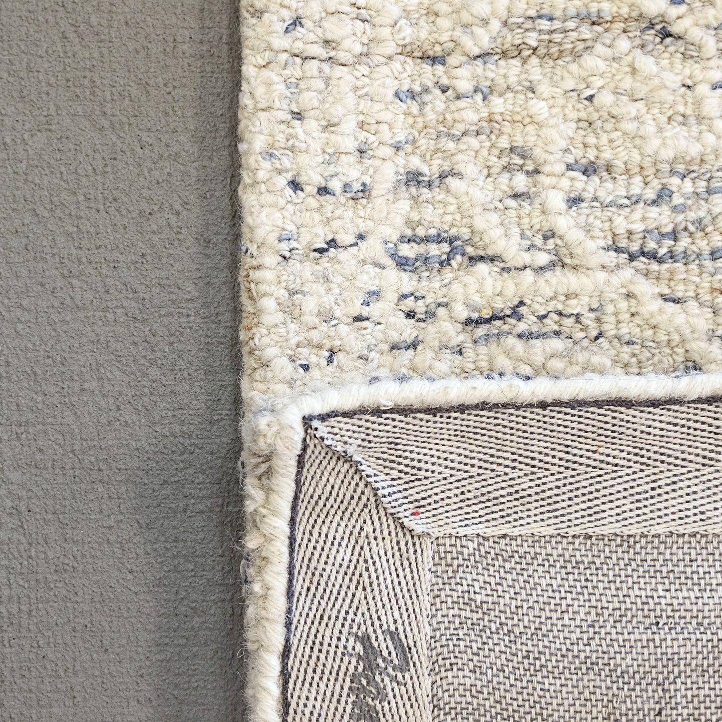 Darcy 1126-157 Ivory/Blue/Gold Area Rug