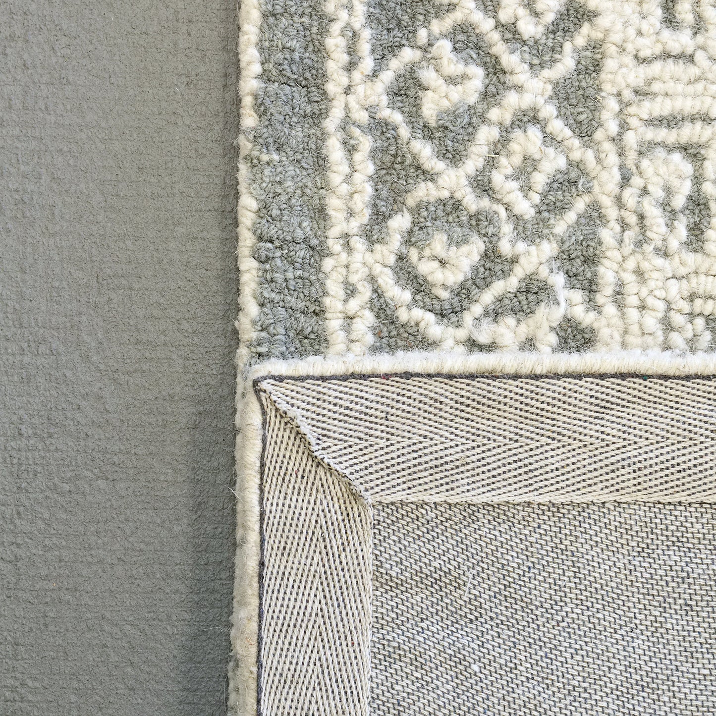 Darcy 1128-135 Ivory/Teal Area Rug