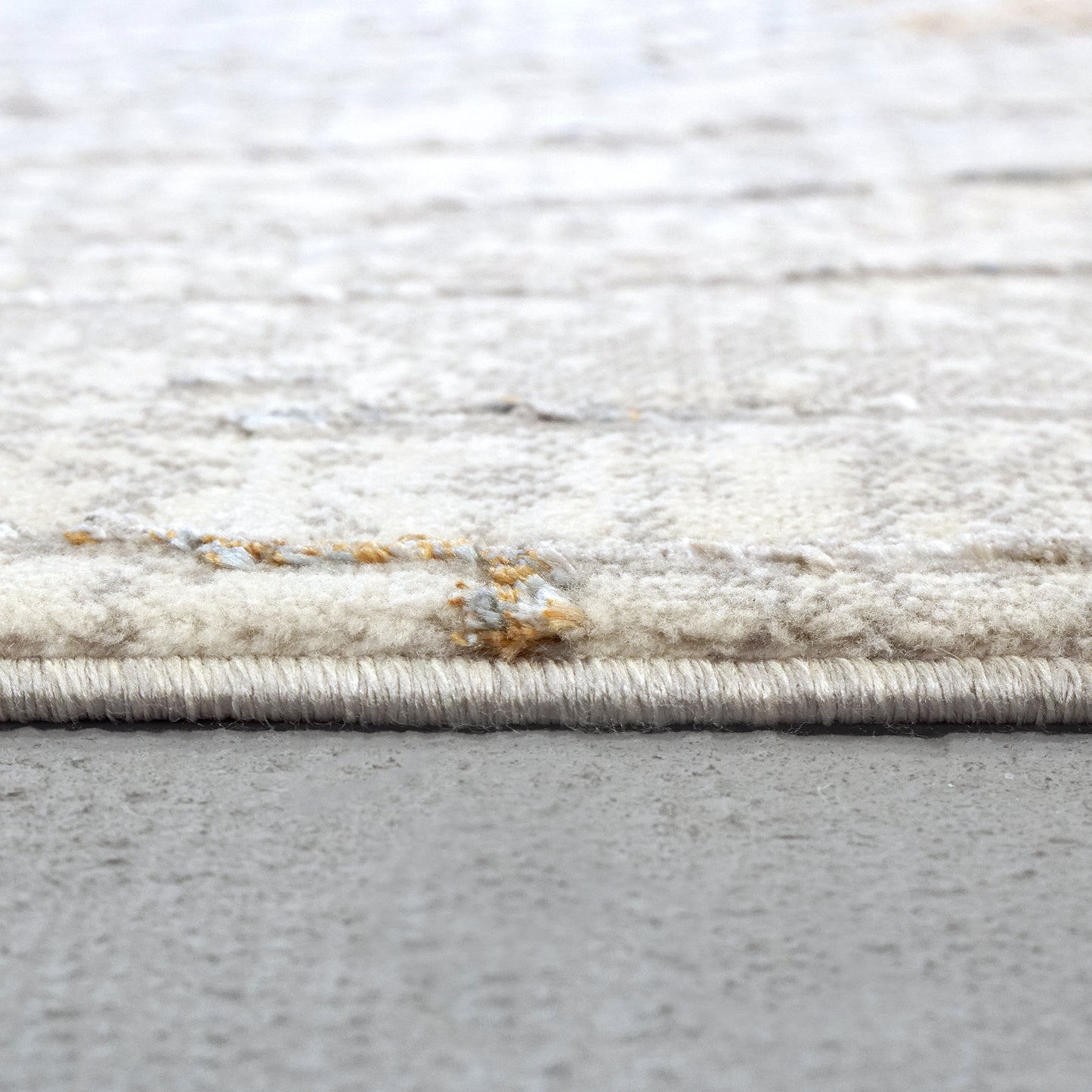 Gold 1350-897 Cream/Silver/Gold Area Rug